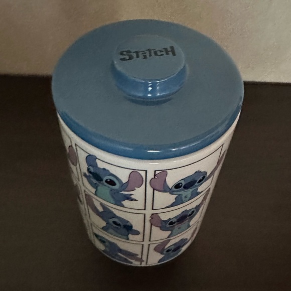 COPY - 💙🍪Disney Stitch Ceramic Canister🍪💙 - Picture 11 of 12